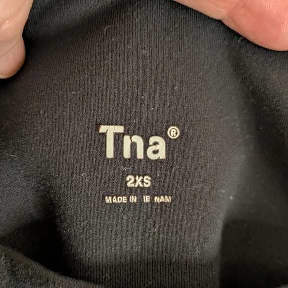 TNA Black High-Waisted Leggings - Picture 3 of 3